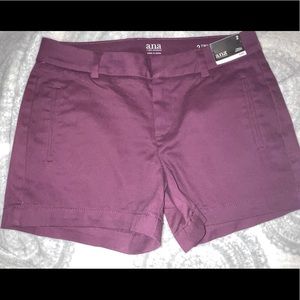 NWT Ana shorts